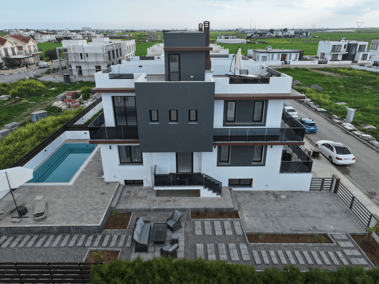 Ötüken’de Satılık Modern Villa – Eşsiz Taksit Seçenekleriyle!